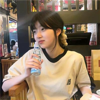 尤莉亚老师的红线